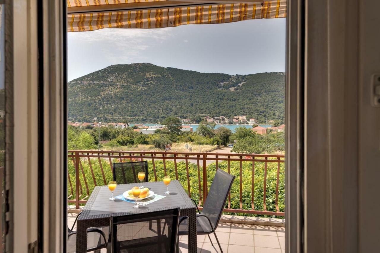 Cozy Apartment Stana In Grebastica Sibenik Exterior photo
